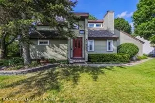 803 Wildemere Dr, Mason, MI 48854