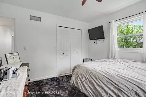 Bedroom - 13337 Tucker Dr, Dewitt, MI 48820 photo 4 of 7
