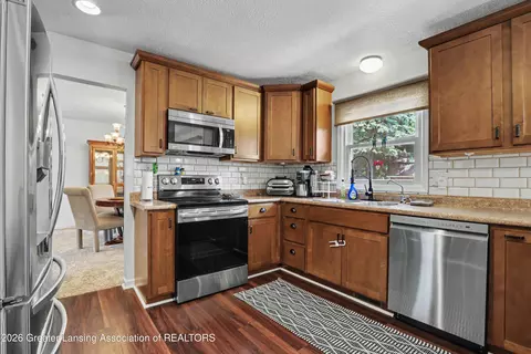 Kitchen - 13337 Tucker Dr, Dewitt, MI 48820 photo 2 of 2