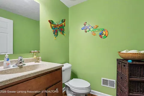 Bath - 13337 Tucker Dr, Dewitt, MI 48820 photo 3 of 3