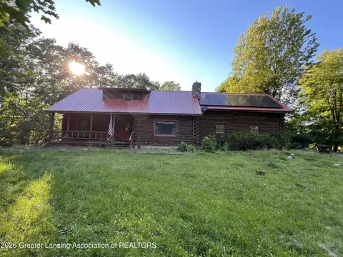 8515 E Price Rd, Laingsburg, MI 48848