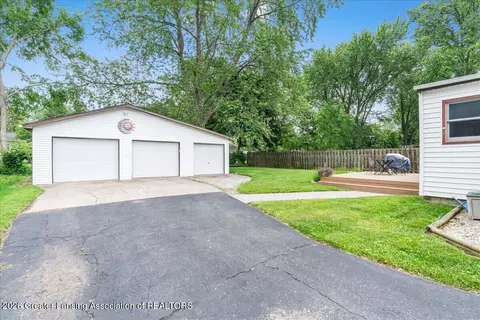 Exterior - 2052 Phillips Ave, Holt, MI 48842 photo 3 of 7