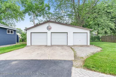 Exterior - 2052 Phillips Ave, Holt, MI 48842 photo 4 of 7