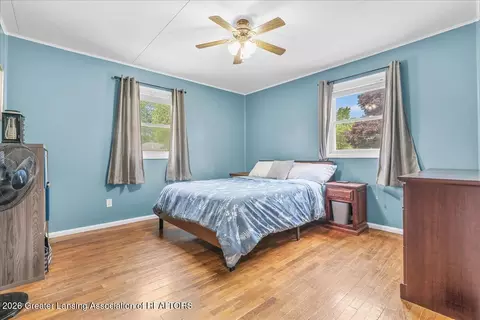 Bedroom - 2052 Phillips Ave, Holt, MI 48842 photo 2 of 4