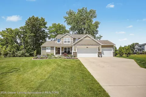 9660 Tobermory Dr, Haslett, MI 48840