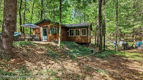 8337 W Columbine Ave, Baldwin, MI 49304