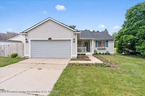 431 Winding River Dr, Williamston, MI 48895