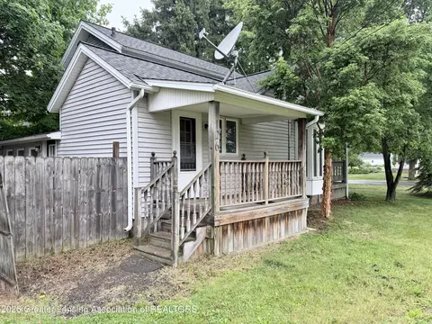 Exterior - 126 E 1st St, Perry, MI 48872 photo 1 of 3
