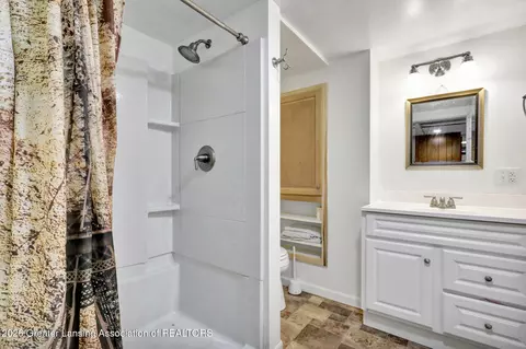 Bath - 3890 Sheldrake Ave, Okemos, MI 48864 photo 4 of 4
