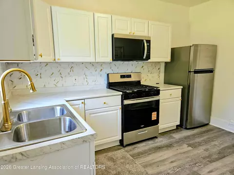 1224 N Capitol Ave, Lansing, MI 48906