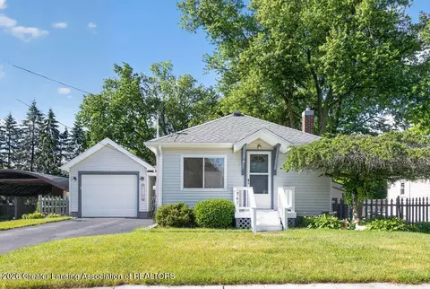 741 Center St, Mason, MI 48854