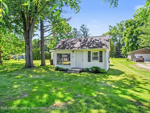 244 Elm St, Elsie, MI 48831