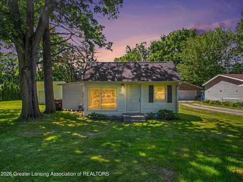 244 Elm St, Elsie, MI 48831