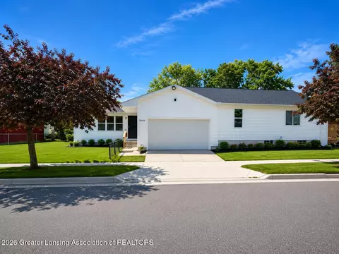 1000 Samantha Ave, Lansing, MI 48910