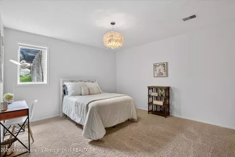 Bedroom - 505 W Spring Meadows Ln, Dewitt, MI 48820 photo 5 of 8