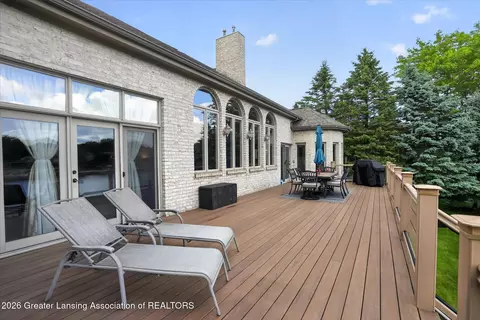 Exterior - 505 W Spring Meadows Ln, Dewitt, MI 48820 photo 6 of 13