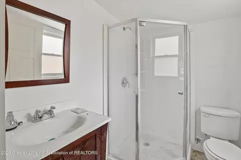 Bath - 6919 S Ruby St, Harrison, MI 48625 photo 1 of 1