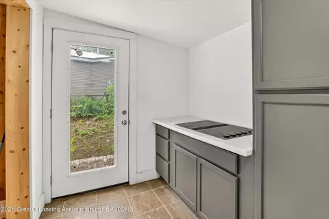 Entry Way - 6919 S Ruby St, Harrison, MI 48625 photo 1 of 3
