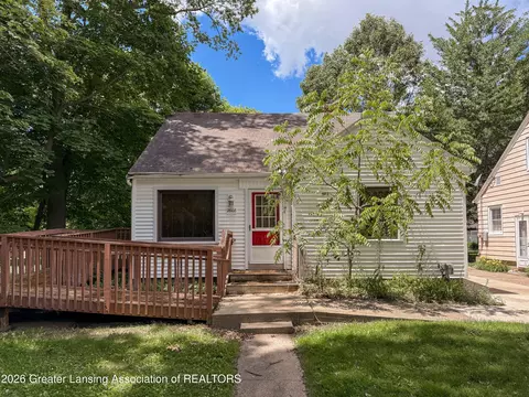 2608 Clifton Ave, Lansing, MI 48910