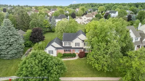 View/Area - 3294 Hidden Ridge Dr, Dewitt, MI 48820 photo 3 of 7