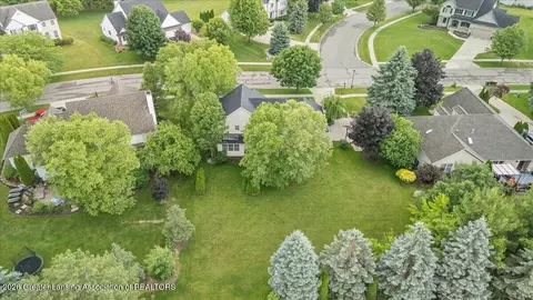 View/Area - 3294 Hidden Ridge Dr, Dewitt, MI 48820 photo 2 of 7