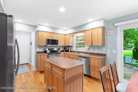 Kitchen - 3294 Hidden Ridge Dr, Dewitt, MI 48820 photo 1 of 4