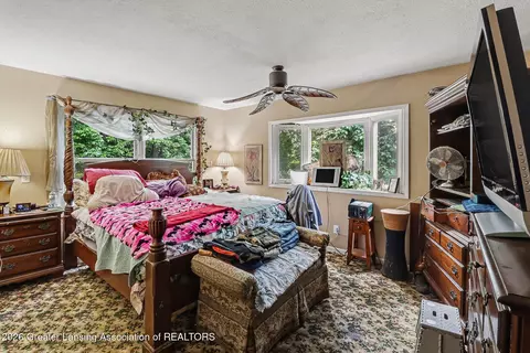 Bedroom - 12595 Wood Rd, Dewitt, MI 48820 photo 3 of 7