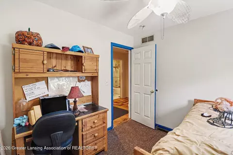 Bedroom - 12595 Wood Rd, Dewitt, MI 48820 photo 2 of 7
