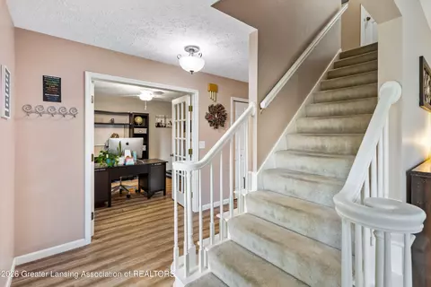 Entry Way - 824 Amesbury Dr, Dewitt, MI 48820 photo 1 of 5
