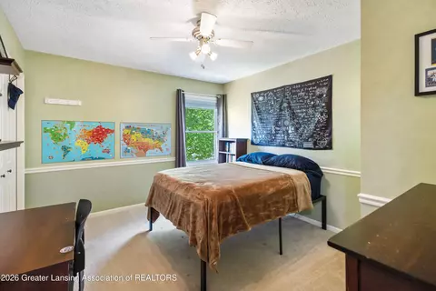 Bedroom - 824 Amesbury Dr, Dewitt, MI 48820 photo 3 of 8