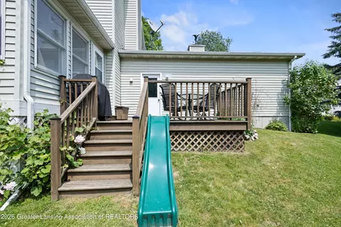Exterior - 824 Amesbury Dr, Dewitt, MI 48820 photo 7 of 7