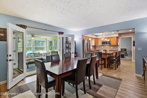 Dining - 824 Amesbury Dr, Dewitt, MI 48820 photo 2 of 2