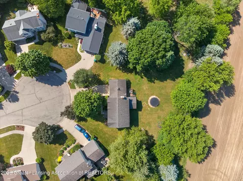 View/Area - 824 Amesbury Dr, Dewitt, MI 48820 photo 3 of 3