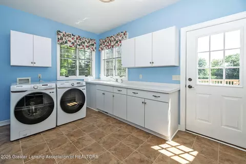 16677 Peacock Rd, Haslett, MI 48840 photo 21