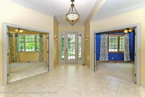 16677 Peacock Rd, Haslett, MI 48840 photo 2