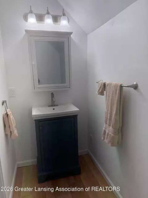 12470 Wacousta Rd, Eagle, MI 48822 photo 6