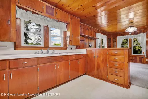 Kitchen - 4360 Drumheller Rd, Bath, MI 48808 photo 1 of 3