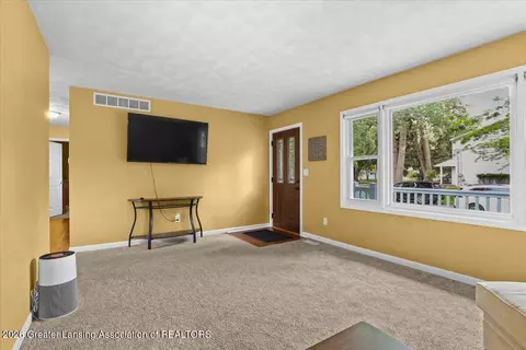 Living - 4264 Kim Rye Ln, Holt, MI 48842 photo 2 of 3