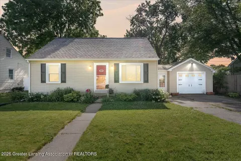 2017 Devonshire Ave, Lansing, MI 48910