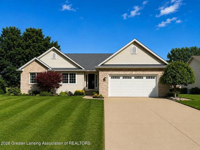 1043 N Crandell Dr, Charlotte, MI 48813
