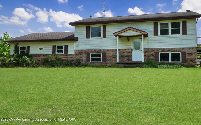 8560 E Spicerville Hwy, Eaton Rapids, MI 48827