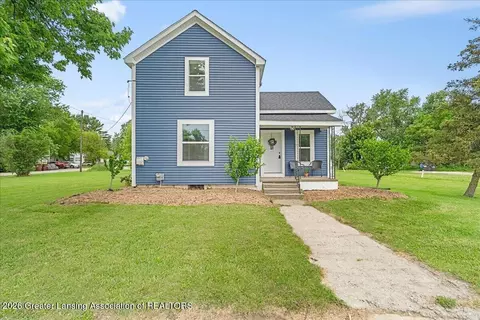 903 E State St, Saint Johns, MI 48879 photo 2