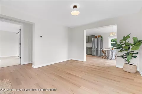 903 E State St, Saint Johns, MI 48879 photo 9