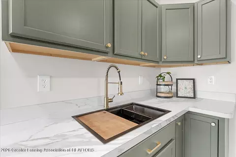 903 E State St, Saint Johns, MI 48879 photo 12