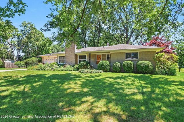 1009 S Wight St, Saint Johns, MI 48879