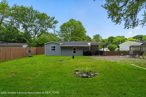 Exterior - 715 Birchwood St, Dewitt, MI 48820 photo 4 of 8