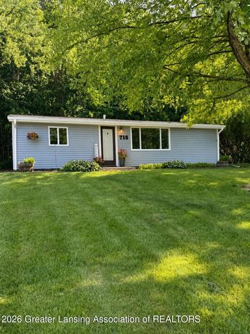 715 Birchwood St, Dewitt, MI 48820
