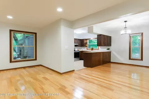 1045 N Eifert Rd, Holt, MI 48842 photo 10