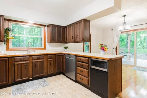 1045 N Eifert Rd, Holt, MI 48842 photo 15