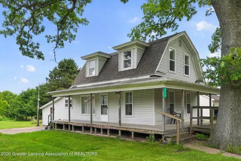 213 West St, Laingsburg, MI 48848